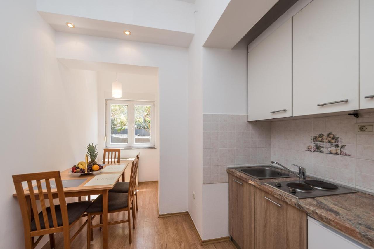 Villa Mihaela Trogir Eksteriør billede