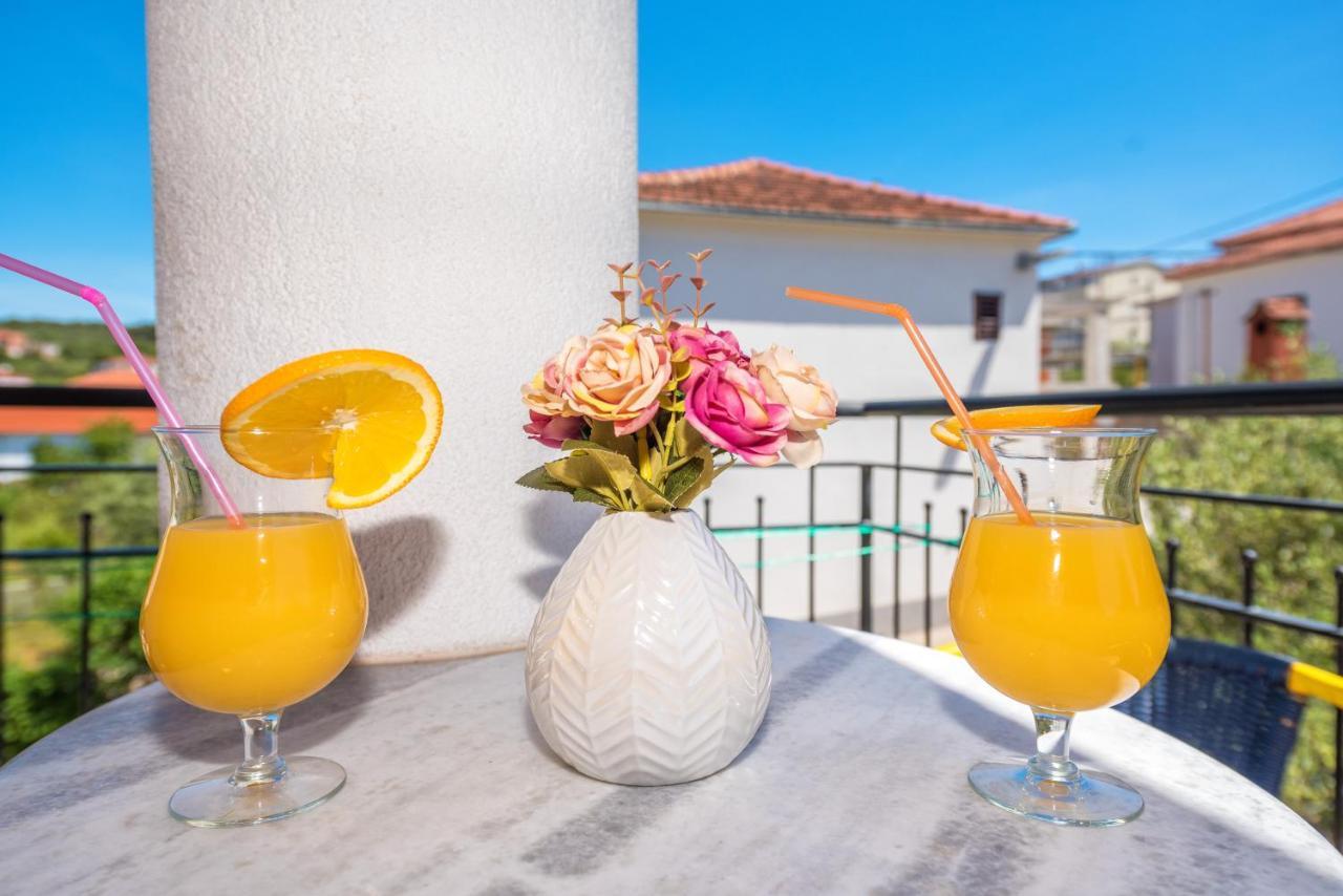 Villa Mihaela Trogir Eksteriør billede