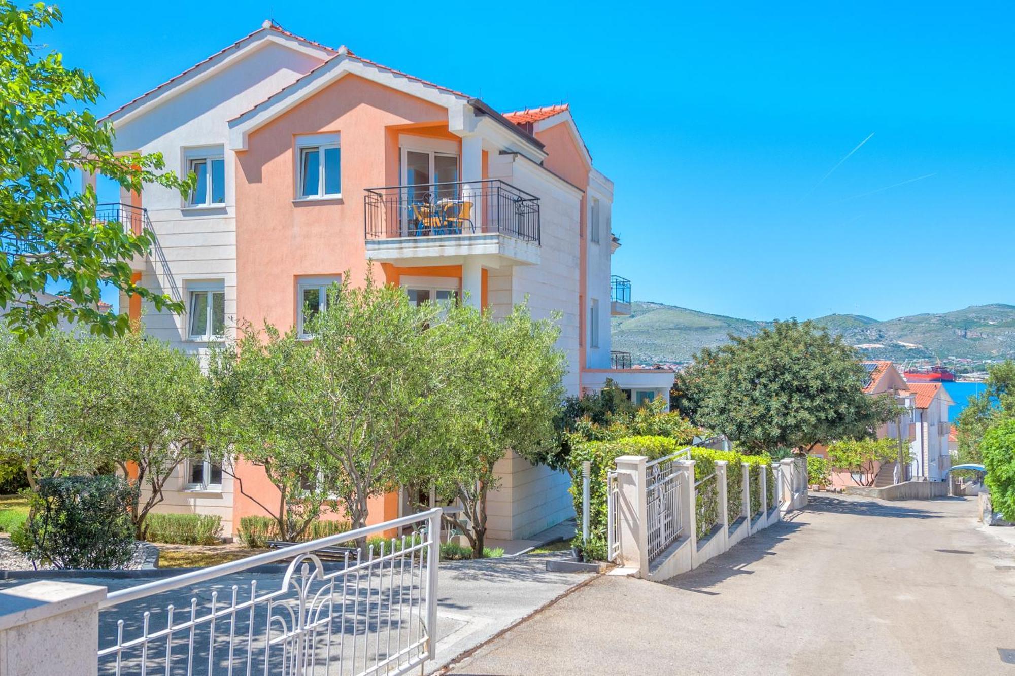 Villa Mihaela Trogir Eksteriør billede