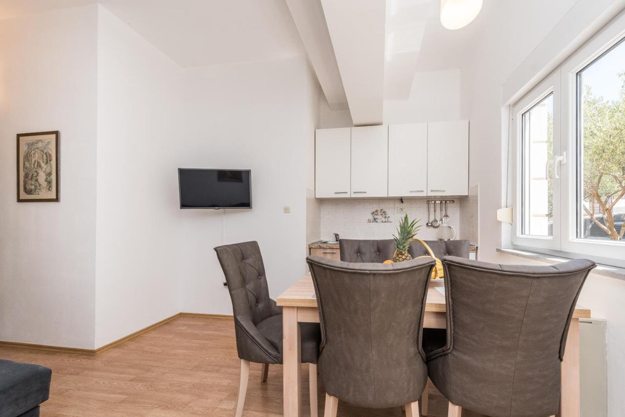 Villa Mihaela Trogir Eksteriør billede