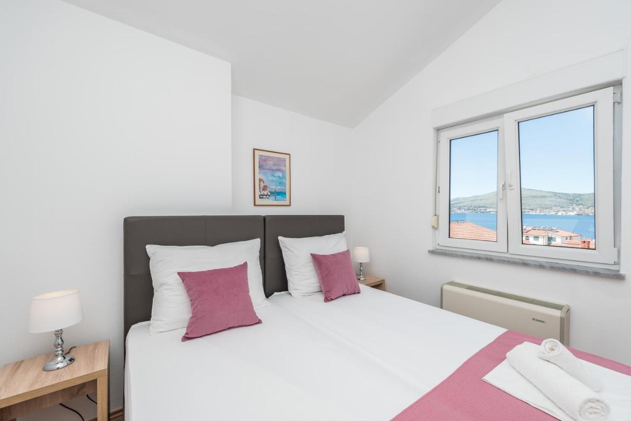 Villa Mihaela Trogir Eksteriør billede