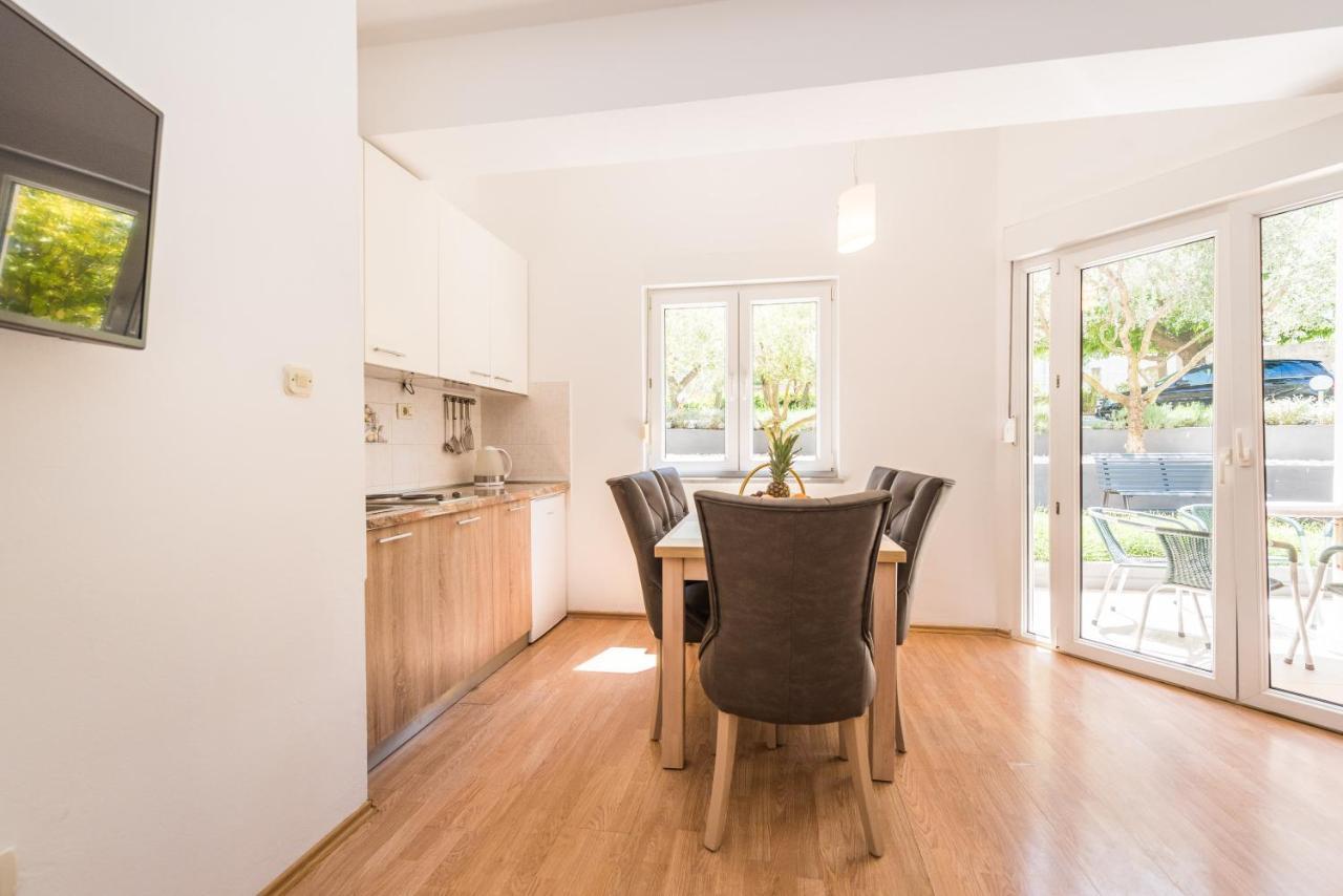 Villa Mihaela Trogir Eksteriør billede
