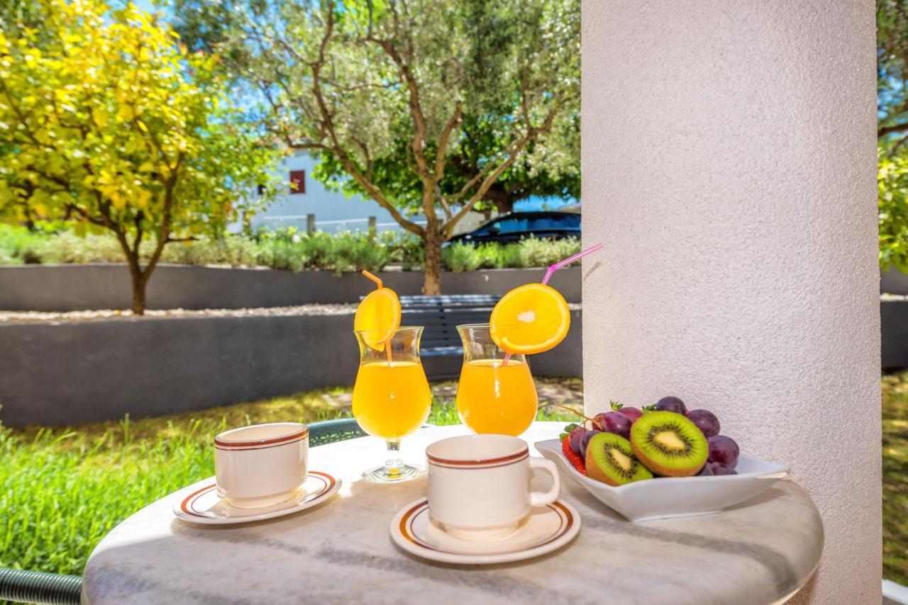 Villa Mihaela Trogir Eksteriør billede