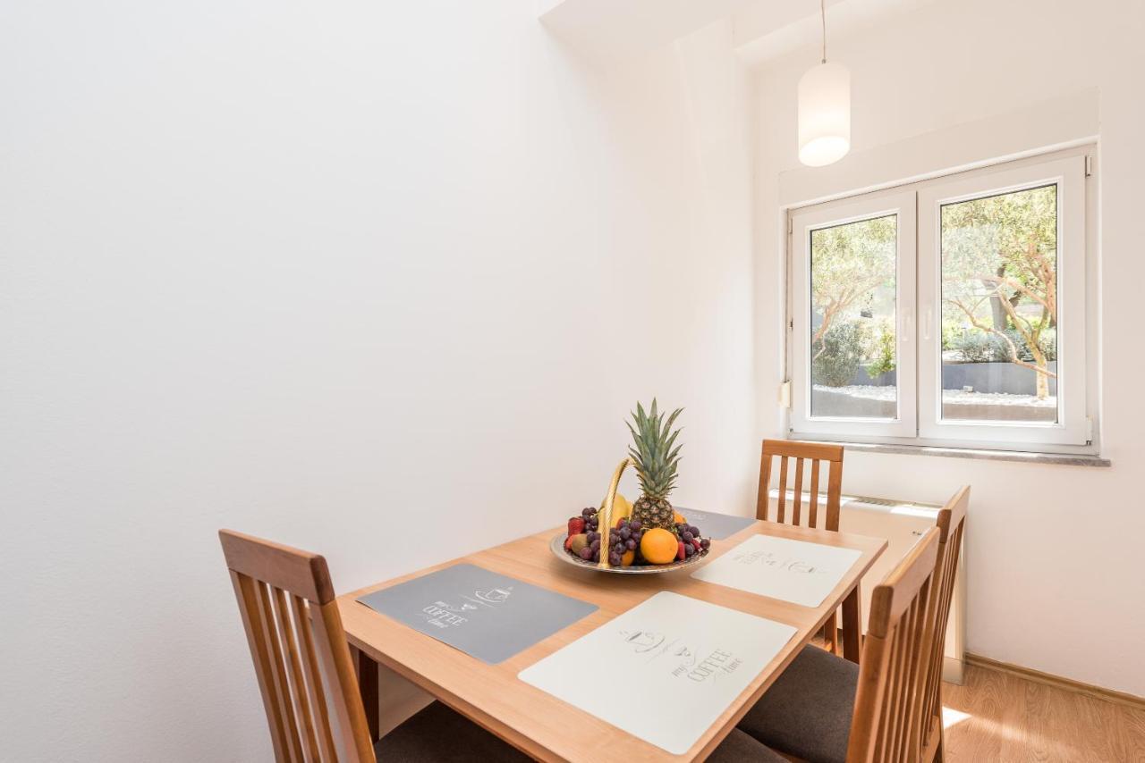 Villa Mihaela Trogir Eksteriør billede