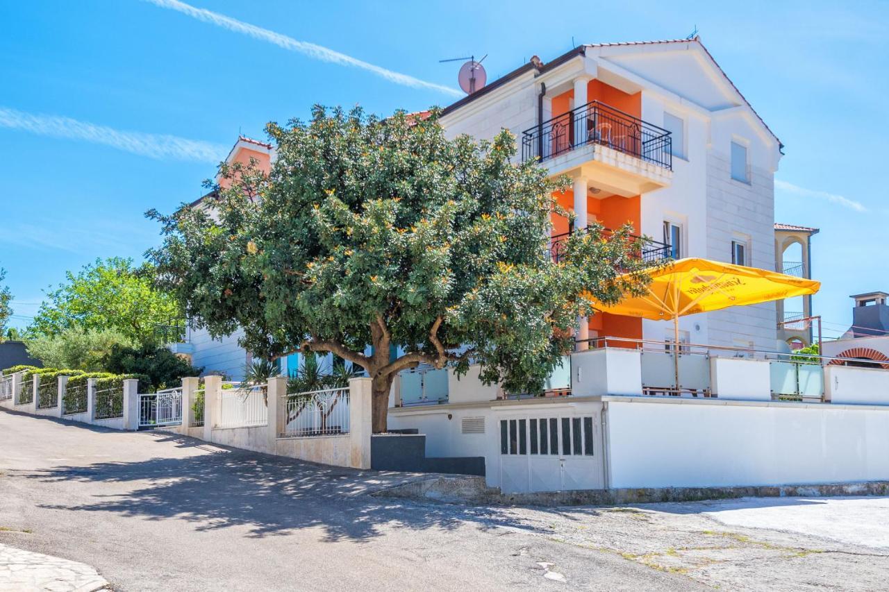 Villa Mihaela Trogir Eksteriør billede