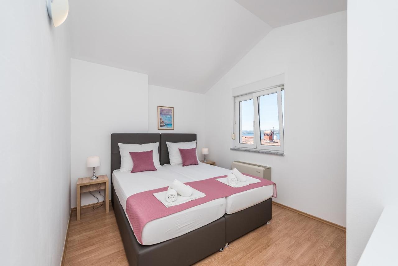 Villa Mihaela Trogir Eksteriør billede